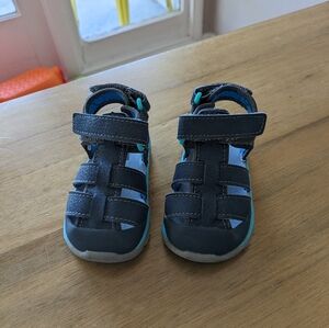 See Kai Run Size 5 Toddler Sandals